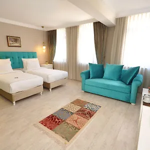 3* Hotel Nea Old
